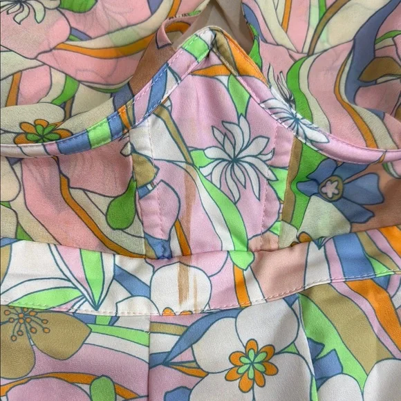 Floral crossover for love and lemons Dress - Picture 4 of 10